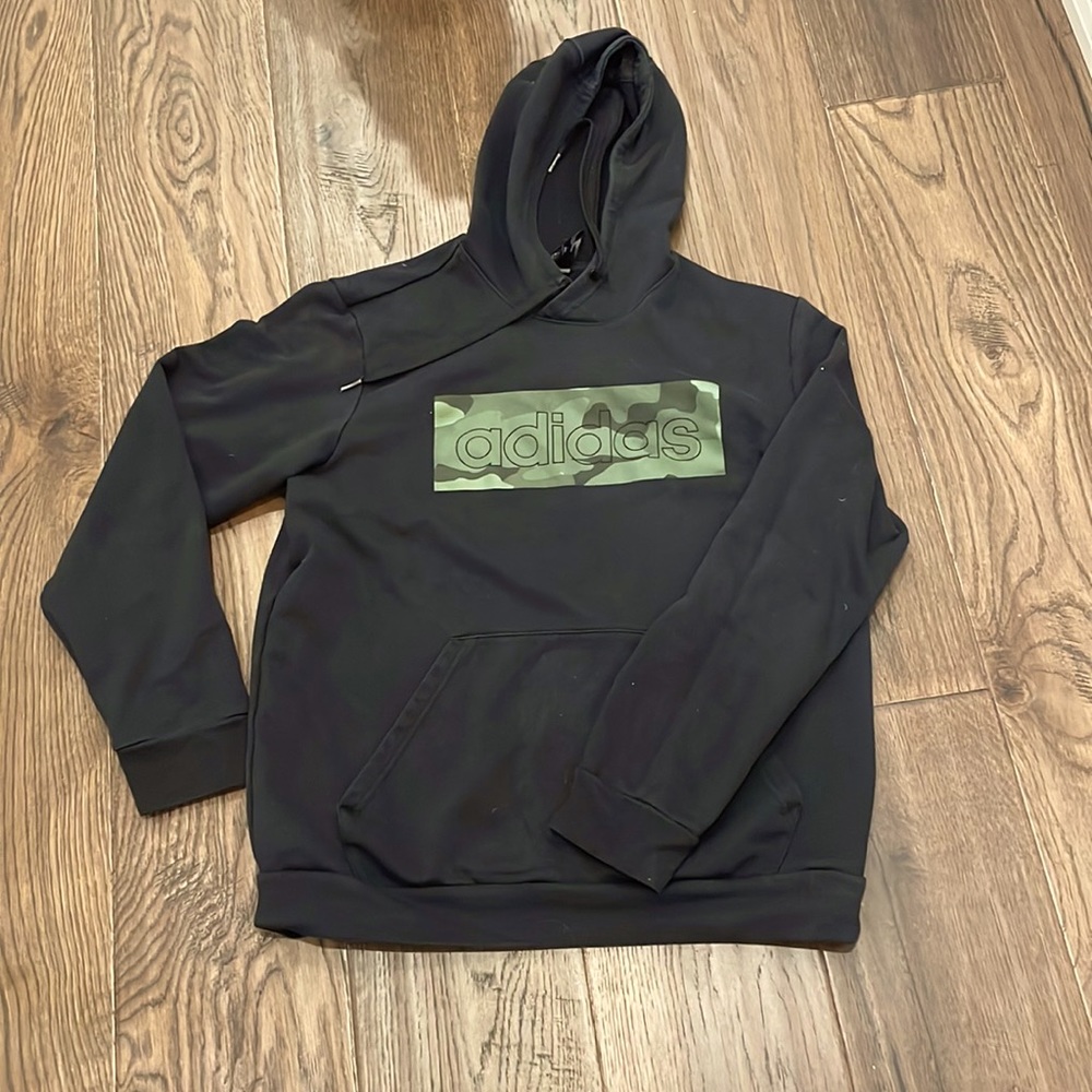 Adidas kangaroo pocket hoody
